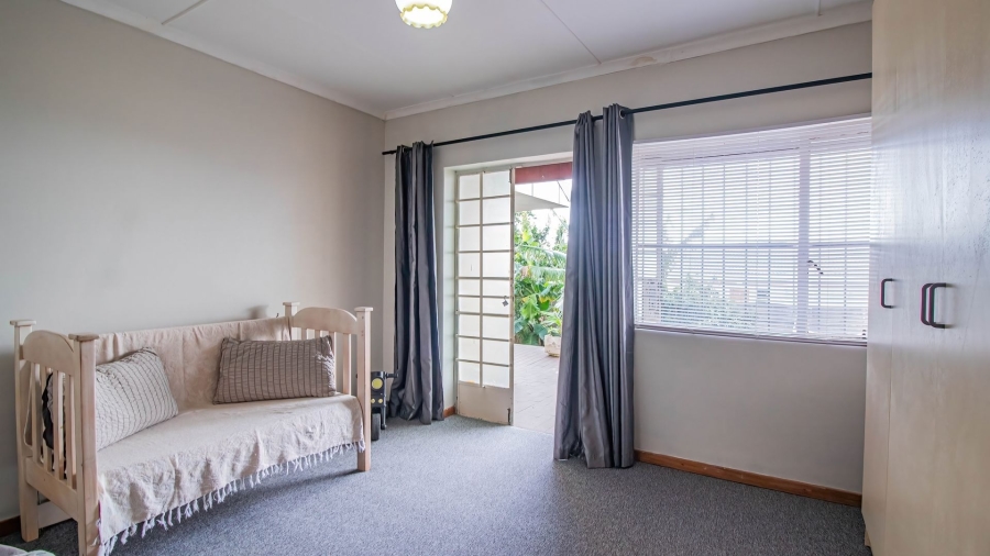 3 Bedroom Property for Sale in Sunrise On Sea Eastern Cape